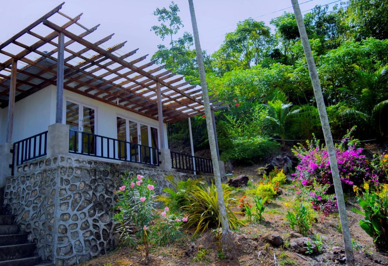 The Hawk'S Nest Resort Sabang  Exterior photo